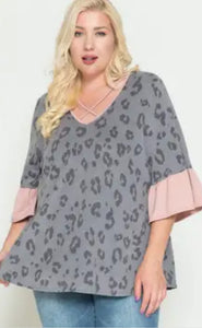 Plus Size Leopard Top