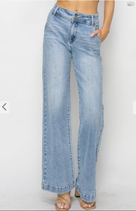 Risen Double Button Wide Leg Jeans