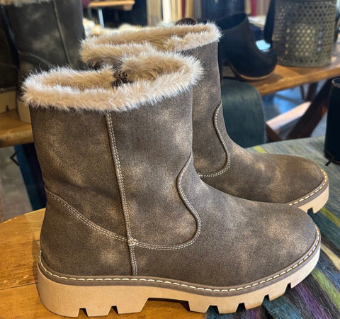 Snow Day Very G Boots